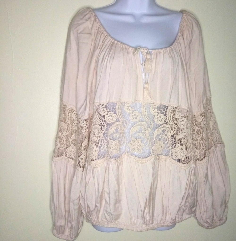 Free People Boho full center Lace long sleeve top